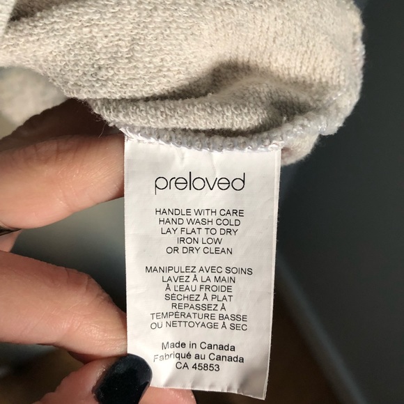 Grey sweater with hearts - Picture 4 of 4